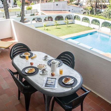 2 Bedroom Apartment In Quarteira With Balcony, Pool And Wi-Fi By Centralgarve Exterior foto